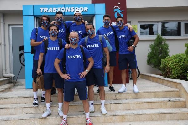 Trabzonspor İstanbul'a gitti! Dikkat çeken detay 28 Temmuz 2020 9