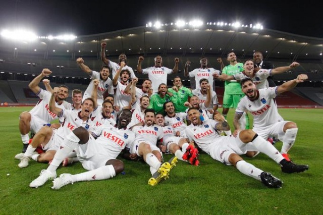 Trabzonspor'un Kupa Zaferi zafer gecesinden kareler 6