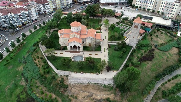 Trabzon Ayasofya Camii'ne ziyaretçi akını 7