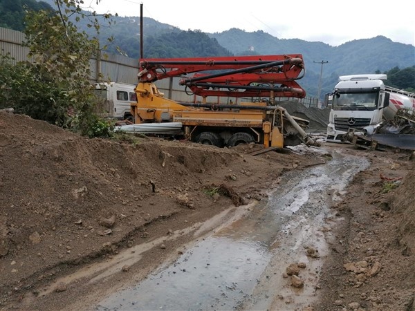 Trabzon'daki heyelanın hasarı gün ağırınca ortaya çıktı 10