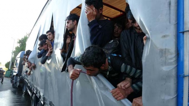 Karadeniz Sahil Yolunda 115 göçmen ölmek üzereyken böyle bulundu 8