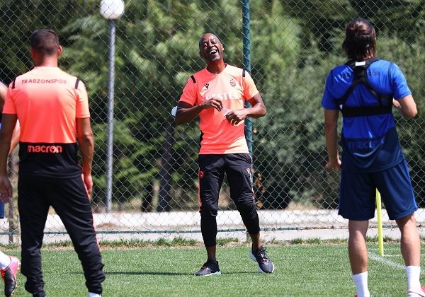 Trabzonspor'da futbolcular 2020-2021sezonu öncesi testten geçti 8