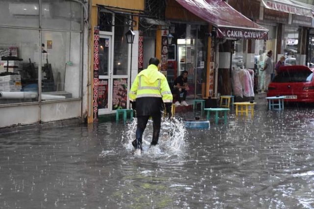 Doğu Karadeniz'i şiddetli yağış vurdu 6