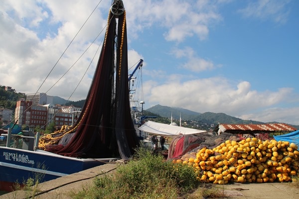 Trabzon'da balıkçılar, 'vira bismillah' demeye hazırlanıyor 4