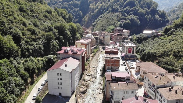 Trabzon'un Köprübaşı ilçesinde dereli korkusu 16