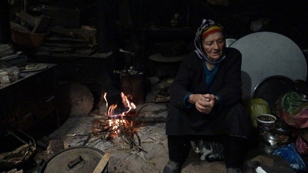 Trabzon'da yaylada tek başına yaşayan ‘Robinson Nine’nin hayatı belgeselde 7