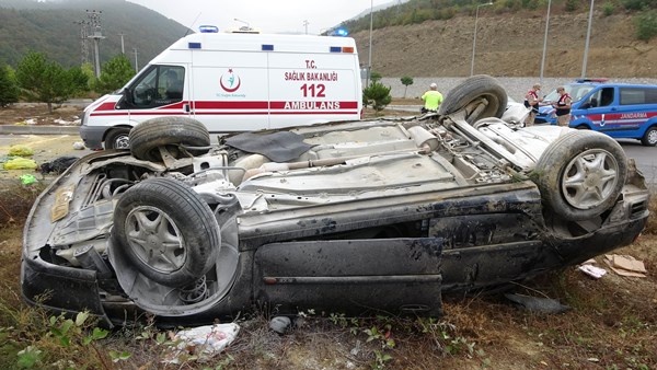 Samsun'da izin dönüşü kaza! 35 metre takla attı 6