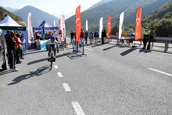 Türkiye Yol Bisikleti Yarışları tarihi İpek Yolu'nda başladı 8