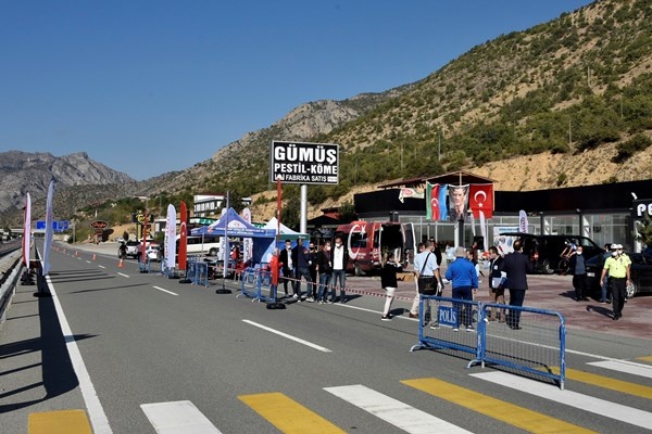Türkiye Yol Bisikleti Yarışları tarihi İpek Yolu'nda başladı 11