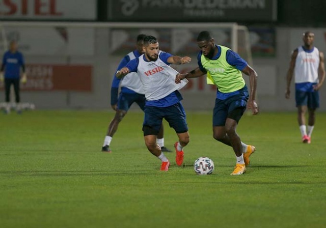 Trabzonspor Başakşehir maçı hazırlıklarına başladı 16