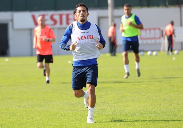 Trabzonspor'da Teknik Direktör Eddie Newton Fenerbahçe hazırlıklarına başladı 10