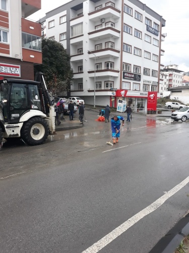 Trabzon'da yağmur mesaisi 6