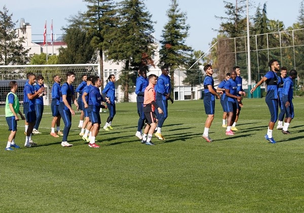 Erzurumspor maçı hazırlıklarına devam ediyor. 16