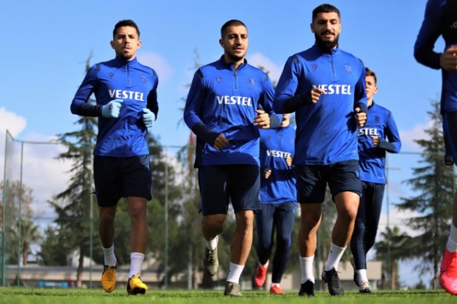 Trabzonspor ara vermeden çalışmalara başladı 11