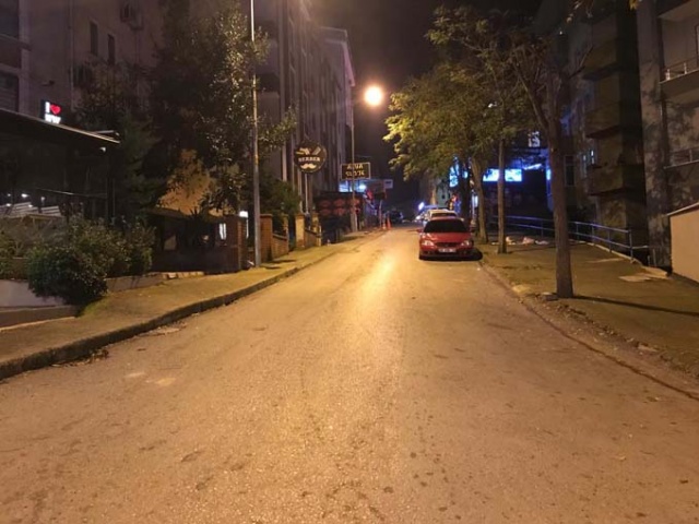 koronavirüsle  mücadele kapsamında Trabzon'da sokaklar boş kaldı. 6