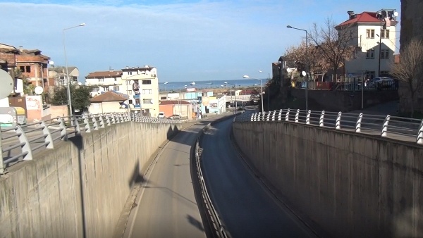 Sokağa çıkma yasağının 2.gününde Trabzon'da sokaklar boş kaldı! 4
