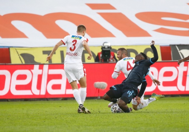 Spor yazarları Trabzonspor'un Göztepe galibiyetini değerlendirdi 6