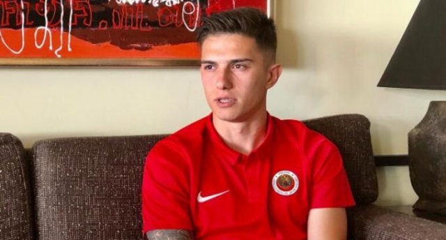 Sefa Yılmaz Trabzonspor'un yeni transferi Berat Özdemir'i anlattı 3