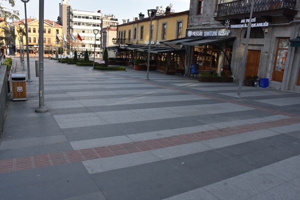 Trabzon'da sokaklar sessiz 2
