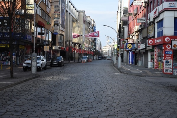 Trabzon'da sokaklar sessiz 4