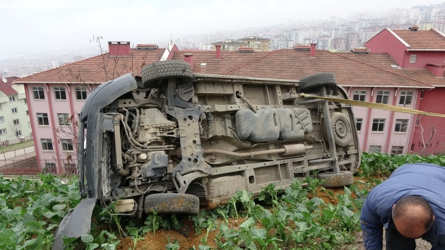 Trabzon'da feci kaza! Freni boşalan kepçe dehşet saçtı 12