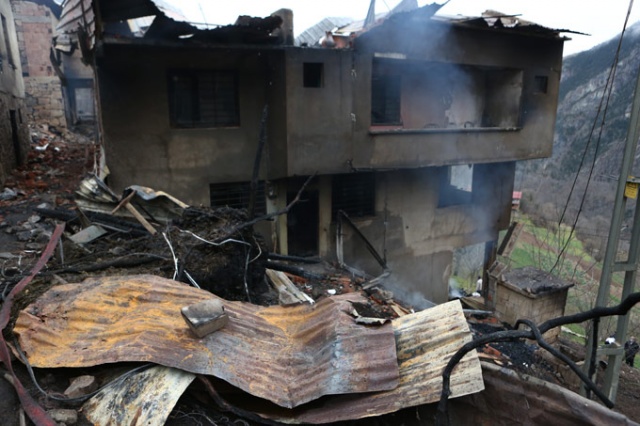 Araklı'da 7 ev yanmıştı, bölgede son durum 19