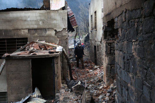 Araklı'da 7 ev yanmıştı, bölgede son durum 16