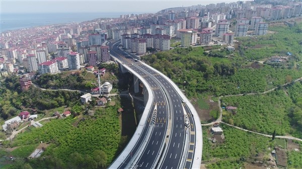 Türkiye'nin en maliyetli yolunun Trabzon'da 2. etabı sürüyor 10