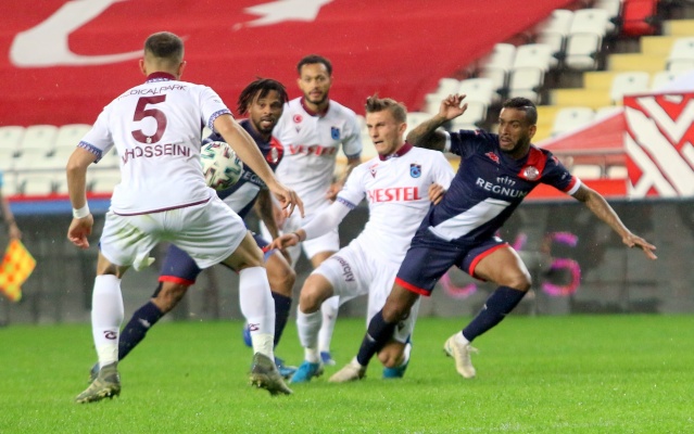 Trabzon Gazetelerinden Trabzonspor manşetleri: Bu golcülerle puana da şükür 3
