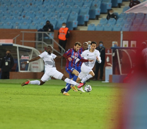 Spor yazarlarının Trabzonspor Konyaspor maçı yorumları 2