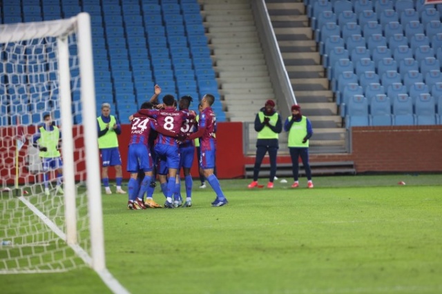 Spor yazarlarının Trabzonspor Konyaspor maçı yorumları 36