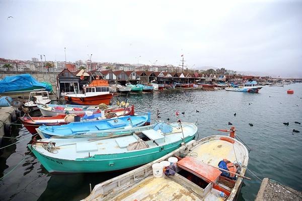 Trabzon'da balıkçılara rüzgar engeli 5