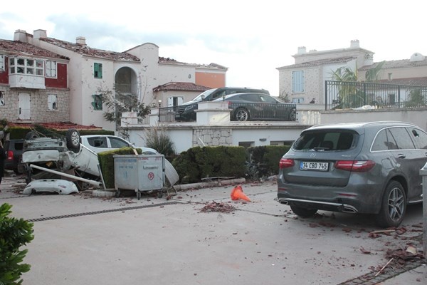 İzmir'de hortum felaketinin boyutları gün ağarınca ortaya çıktı 17