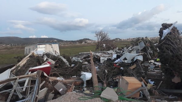 İzmir'de hortum felaketinin boyutları gün ağarınca ortaya çıktı 16
