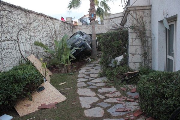 İzmir'de hortum felaketinin boyutları gün ağarınca ortaya çıktı 25