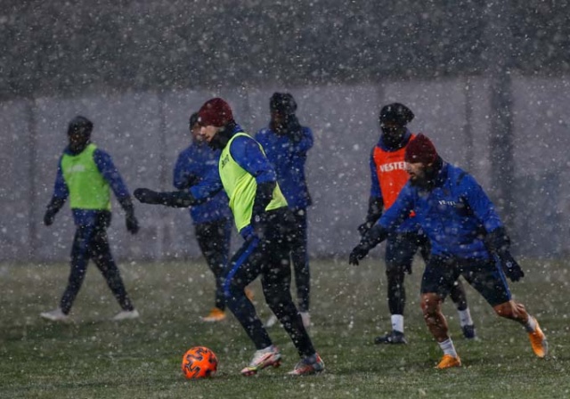 Trabzonspor Başakşehir'e hazırlanıyor 18