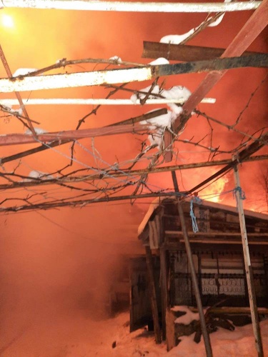 Trabzon'da yangın! Tek katlı ev ile samanlıkta yangın 7