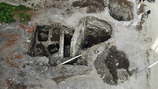 Trabzon’da 5 farklı noktada kazı! Yer altında Roma dönemi yapıları ortaya çıktı 9