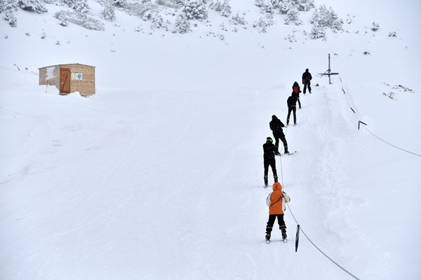 Zigana’da kayak sezonu tam bitti derken Mart karı ile yeniden başladı 8