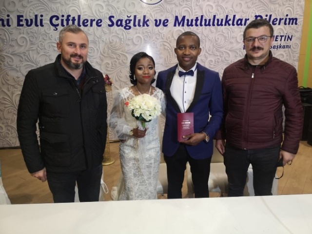 Nijeryalı gençler Rize'de tanışıp Rize'de evlendi 6