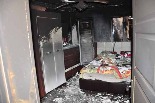 Kazan dairesinde başlayan yangın 5 evi küle çevirdi 9