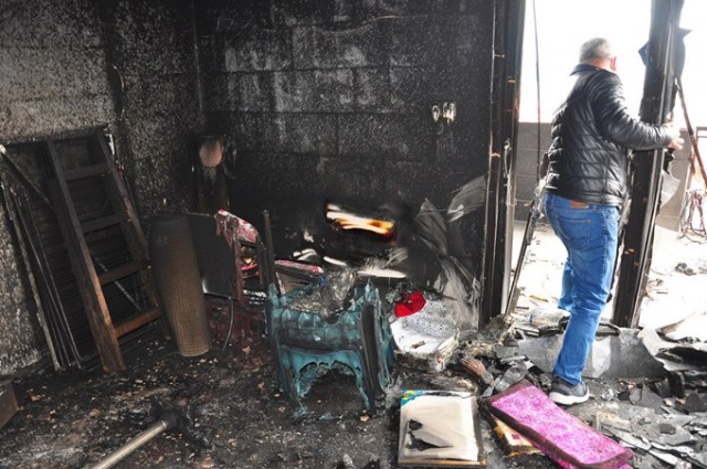 Kazan dairesinde başlayan yangın 5 evi küle çevirdi 8