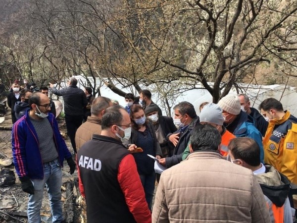Artvin Ortaköy'deki yangının yaraları sarılıyor 6