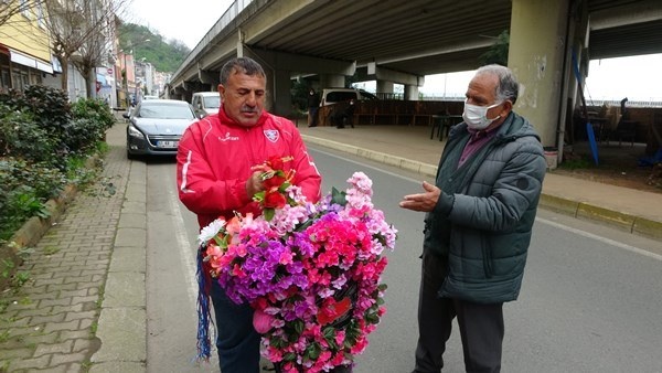Trabzon'da muhtar adayından ilginç yöntem! 21 bin TL’lik çiçek dağıttı, seçimi yine kaybetti 8