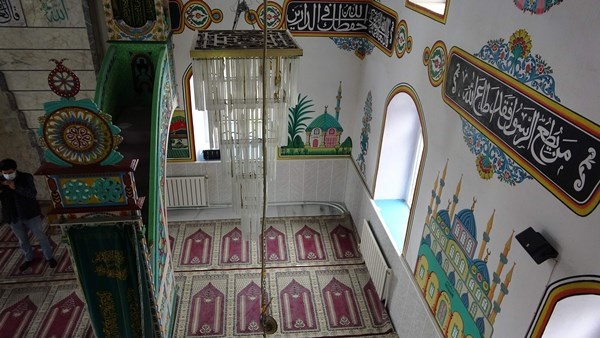 Trabzon'da bu cami ahşap süslemeleri ile dikkat çekiyor 8