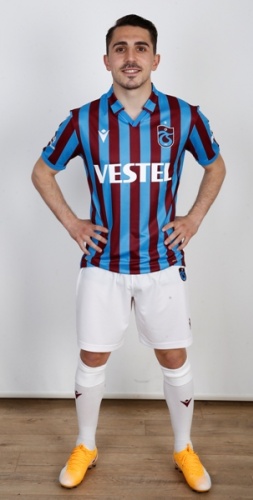 Trabzonspor'da futbolcular formaları giydi 5