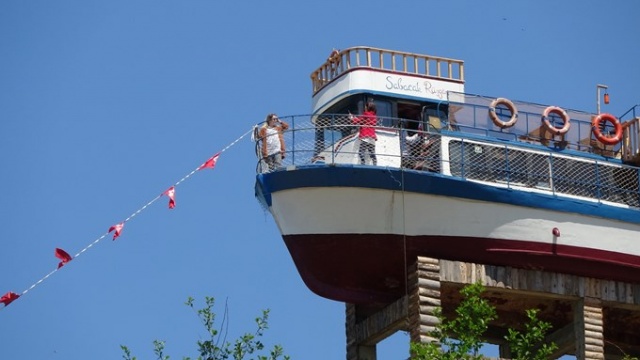 Trabzon'da dağdaki tekne ilgi odağı oldu 5