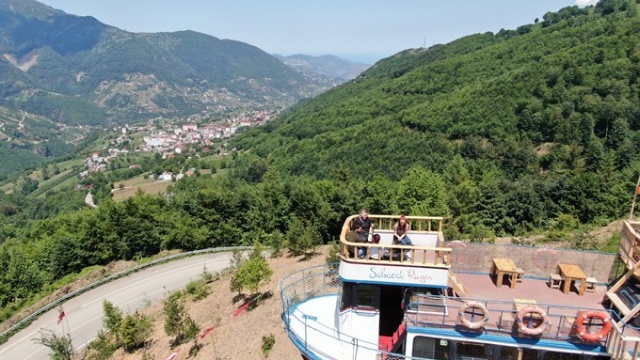 Trabzon'da dağdaki tekne ilgi odağı oldu 10