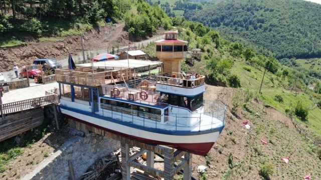 Trabzon'da dağdaki tekne ilgi odağı oldu 20