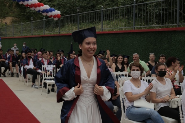 Trabzon Sınav Koleji Pandemi Dönemi İlk  Mezunlarını Verdi 10